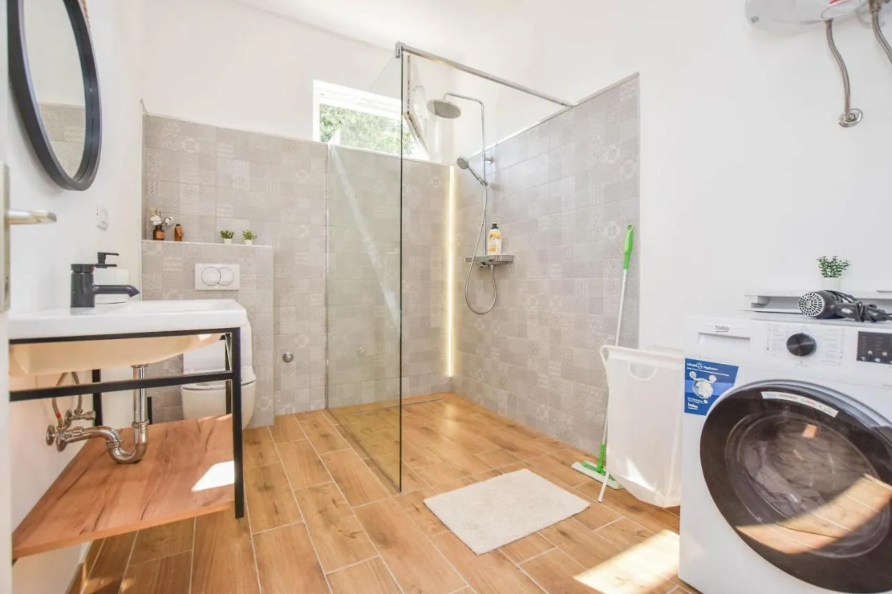بيت للعطل فيلا House Periska Mrljane
